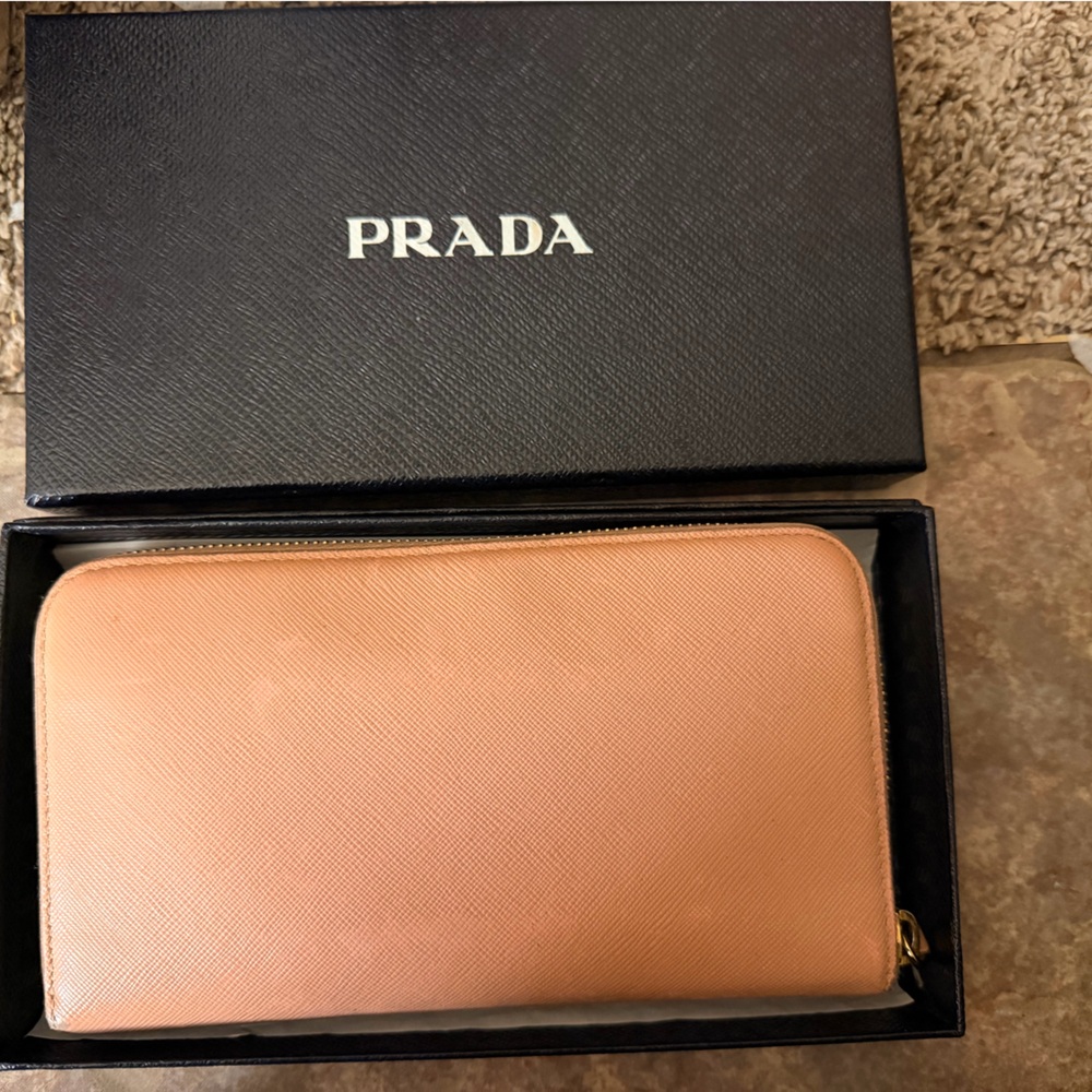 Prada Coral Wallet with Bow Accent - Picture 3 of 10